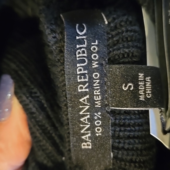 NWT Banana Republic Trendy Black 100% Merino Wool Turtleneck Sweater Dress - Picture 9 of 9